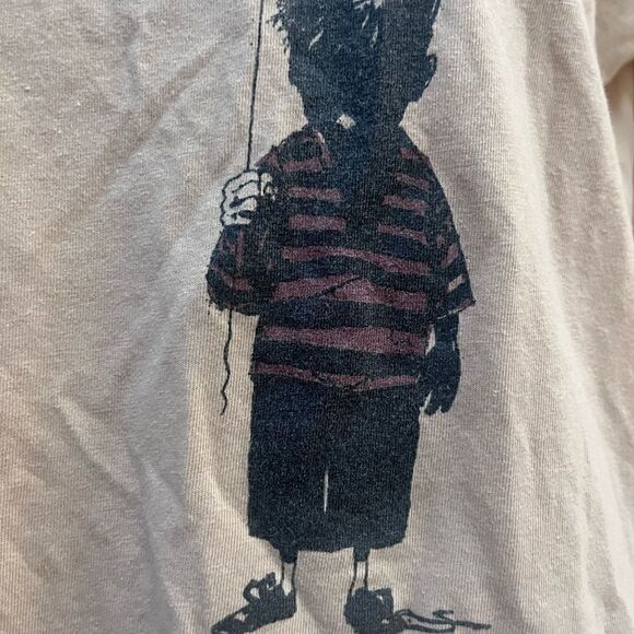 STREET ART GRAFFITI ARTIST BOY WITH SKULL BALLOON TEE LARGE JUNIOR L - Picture 5 of 6